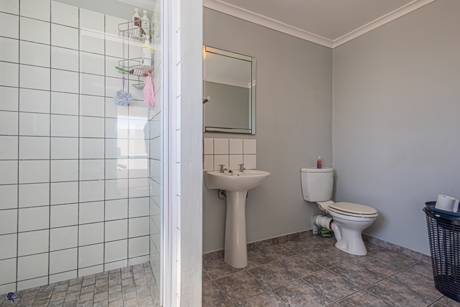 4 Bedroom Property for Sale in Paradise Beach Western Cape